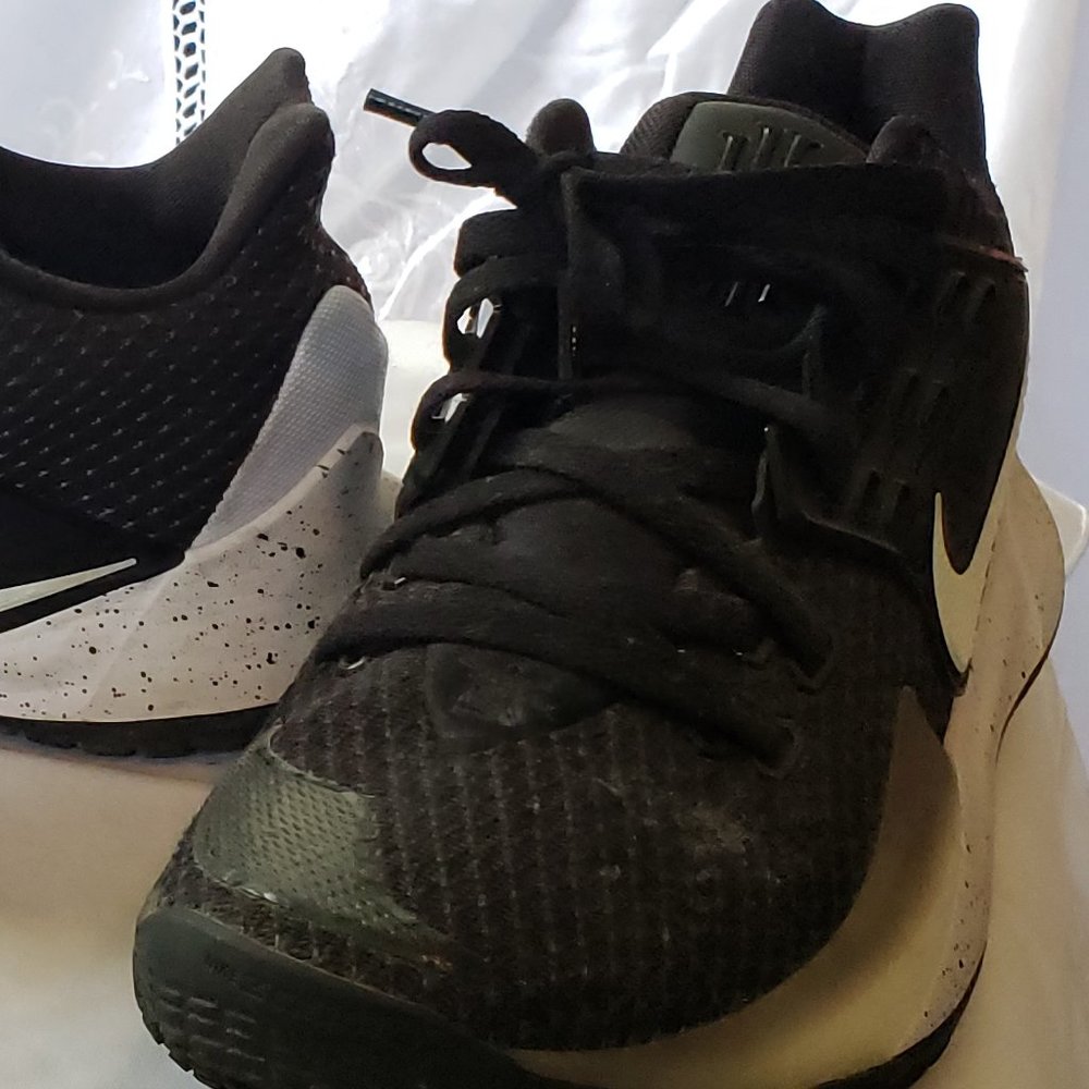 Nike shoes, 9.5 U.S. size, Black